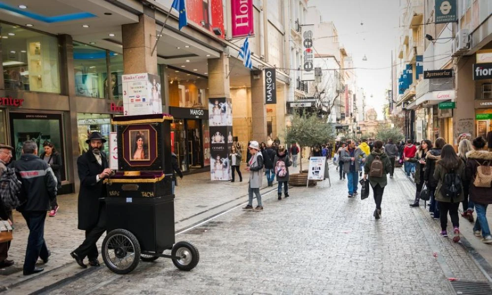 Πάσχα 2022: Τι ώρα κλείνουν σήμερα Μ. Τετάρτη καταστήματα σούπερ μάρκετ και κρεοπωλεία